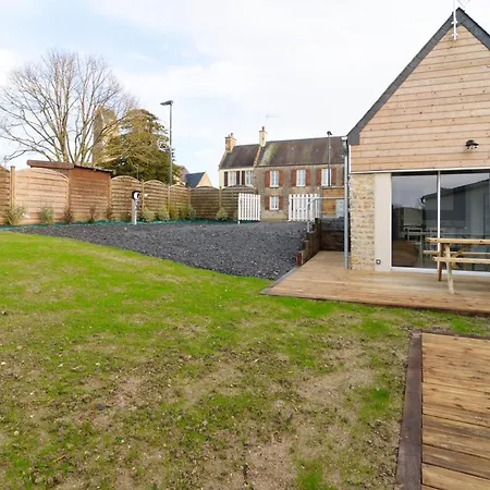 Du Cellier - Jardin Et Terrasse *