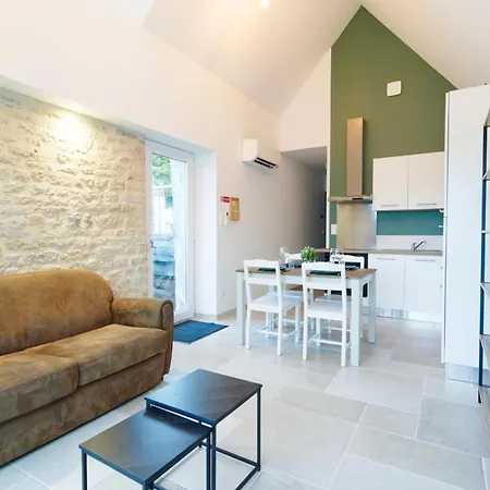 Du Cellier - Jardin Et Terrasse Casa vacanze *