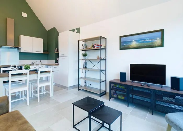 Du Cellier - Jardin Et Terrasse *