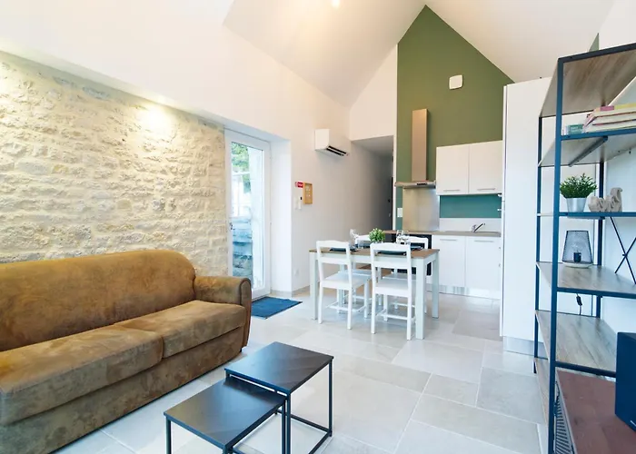 Du Cellier - Jardin Et Terrasse Casa vacanze *